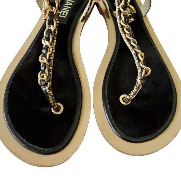 Chanel CC Chain Thong Fantasy Goatskin Sandal Black Gold Size 37.5 C US 6.5 7 - Picture 9 of 14